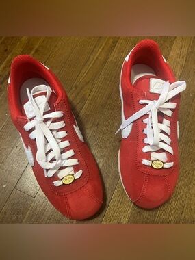 Nike Cortez Vintage- WMNS size 8 Red